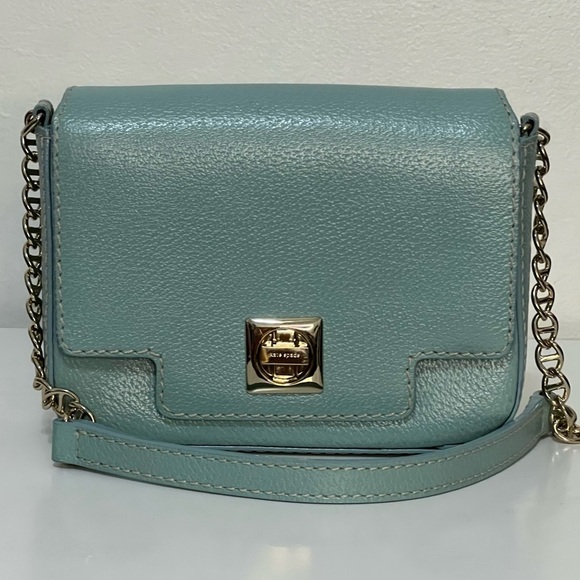 kate spade Handbags - Kate Spade Small Shoulder Bag EUC
